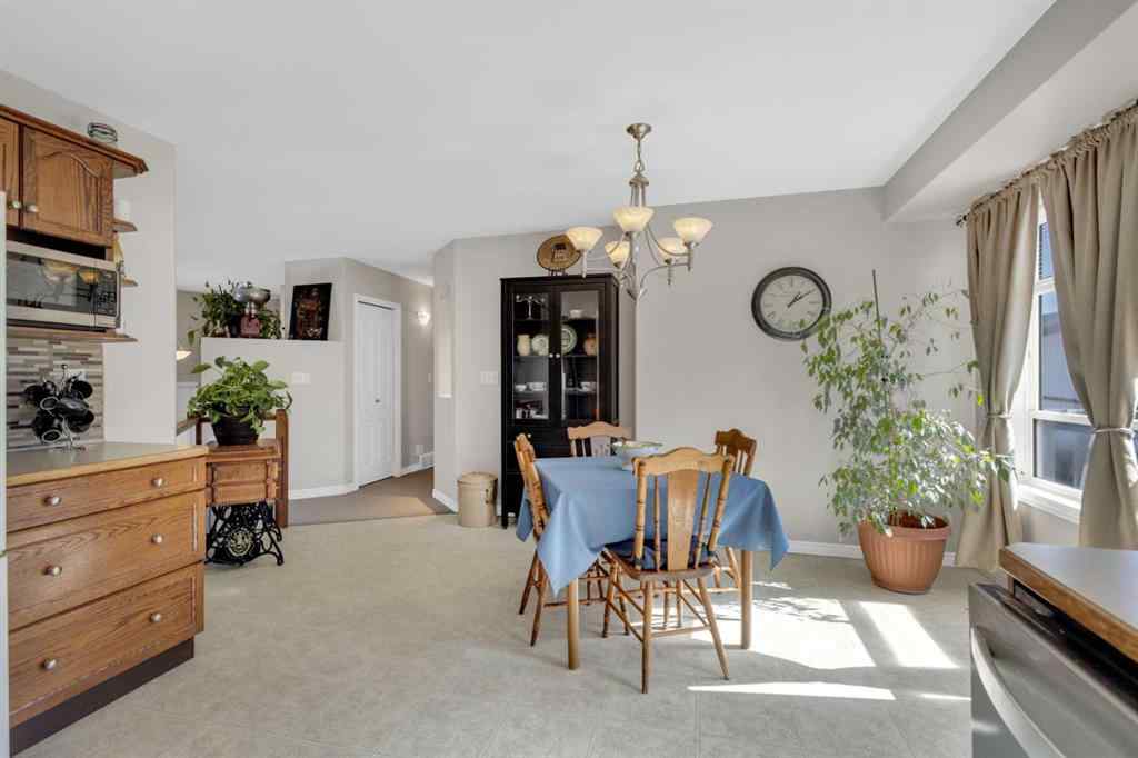 MLS® A2240651 - 5617 Park Street  in Panorama Estates Blackfalds, Residential