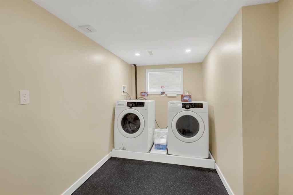 MLS® A2240651 - 5617 Park Street  in Panorama Estates Blackfalds, Residential