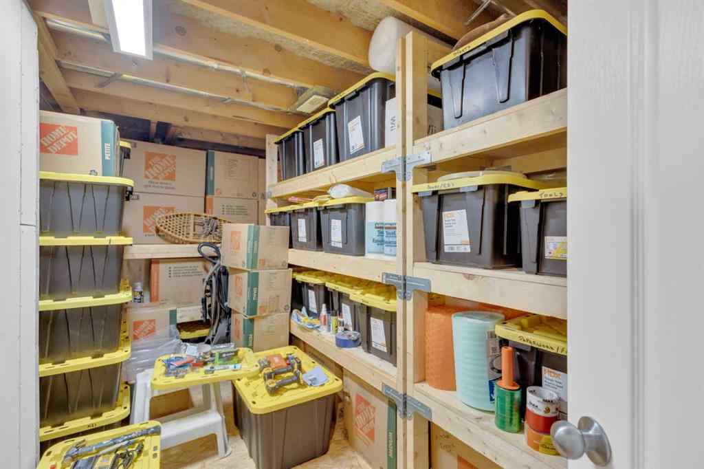 MLS® A2240651 - 5617 Park Street  in Panorama Estates Blackfalds, Residential