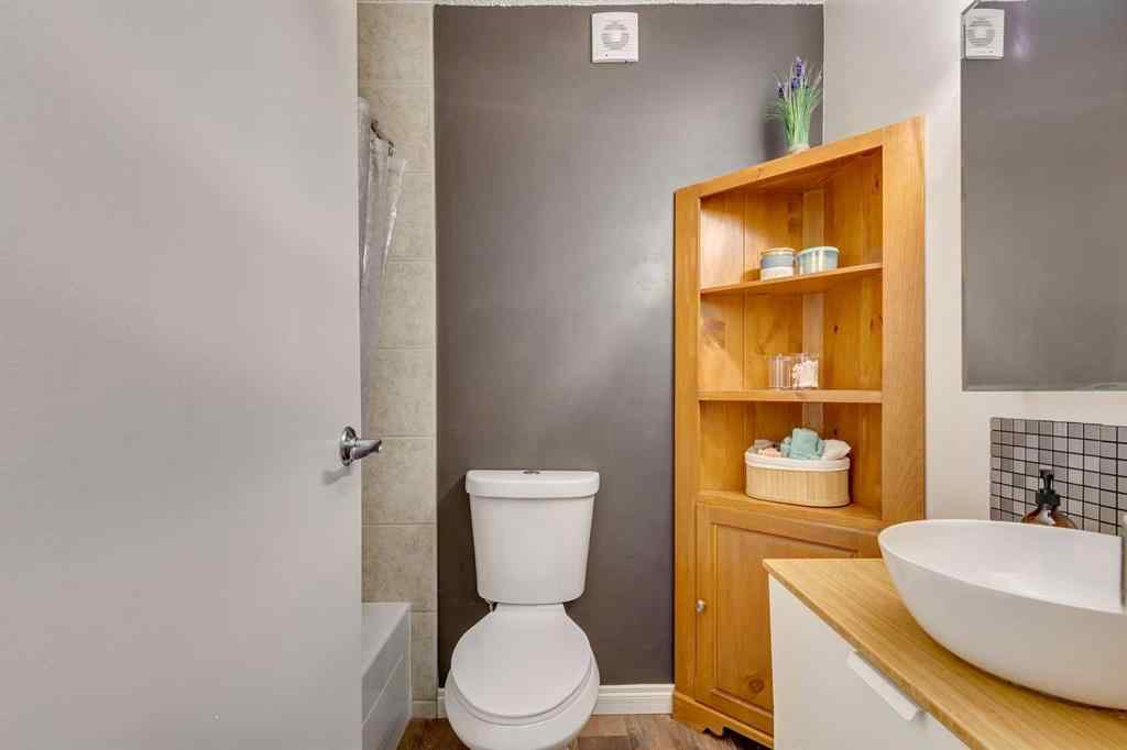 MLS® A2240667 - Unit #35B 231 Heritage Drive SE in Acadia Calgary, Residential
