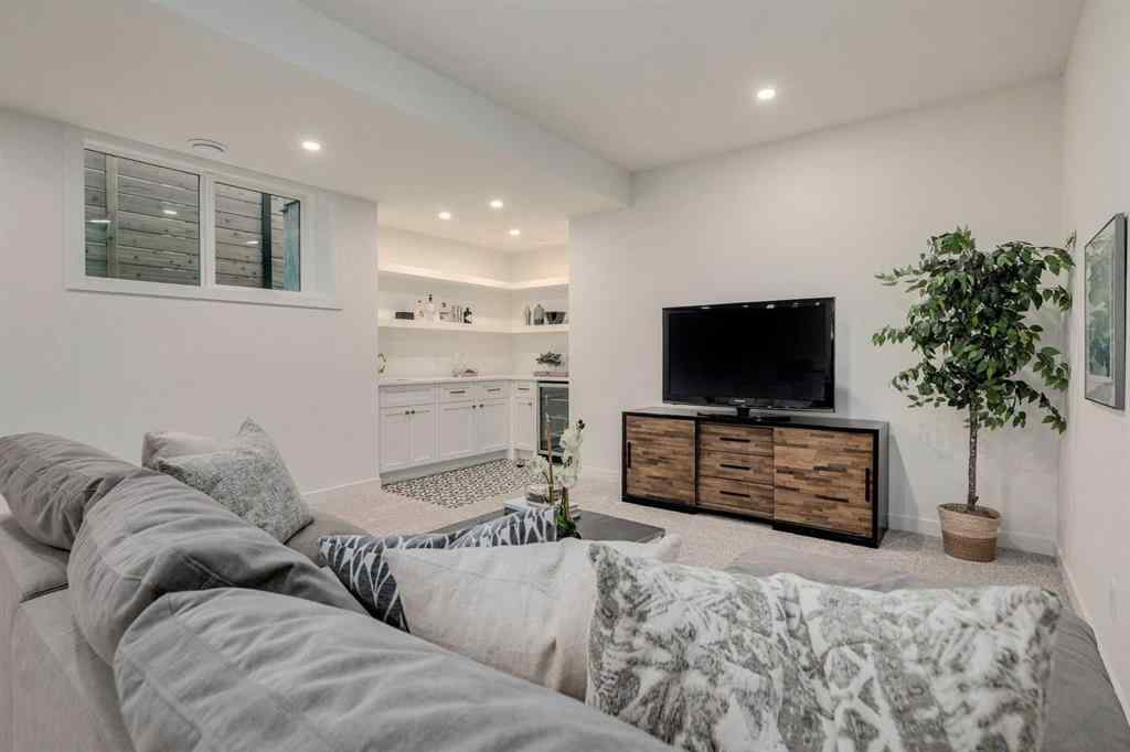 MLS® A2240668 - 1612 16A Street SE in Inglewood Calgary, Residential