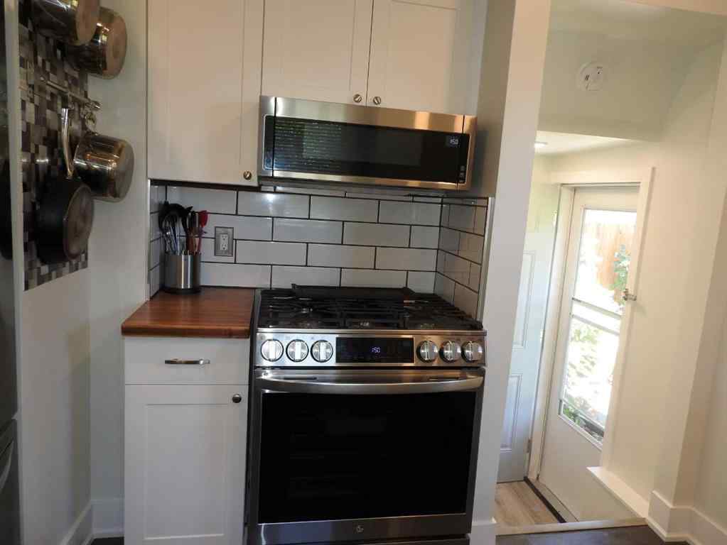 MLS® A2240679 - 5919 52 Avenue  in Fairview Red Deer, Residential
