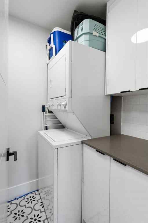 MLS® A2240684 - Unit #102 1143 37 Street SW in Rosscarrock Calgary, Residential