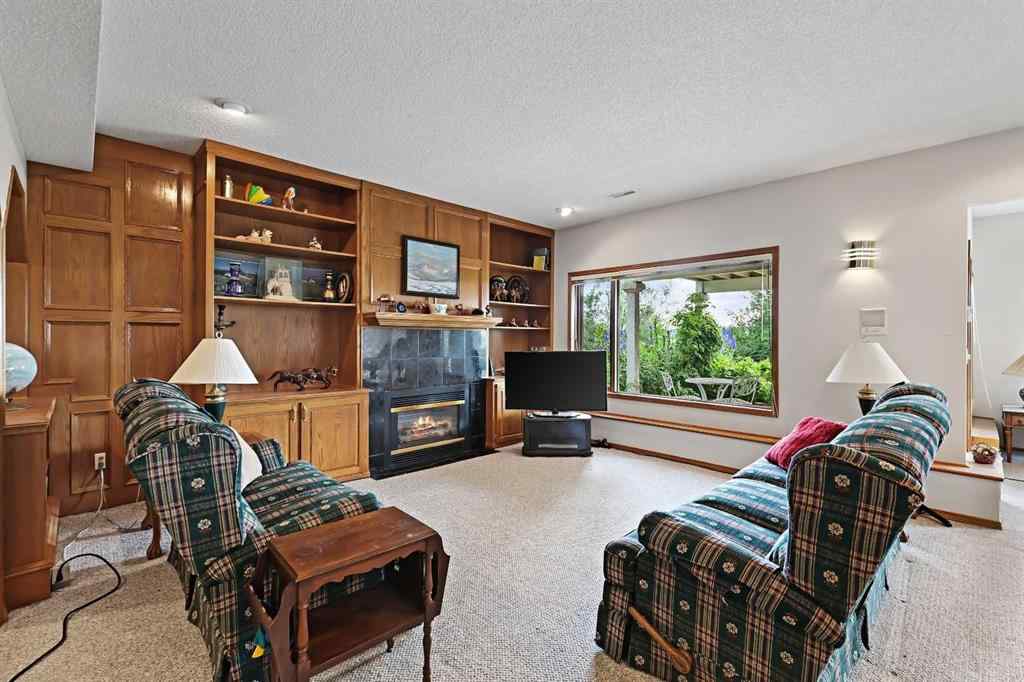 MLS® A2240704 - 43 Schiller Crescent NW in Scenic Acres Calgary, Residential