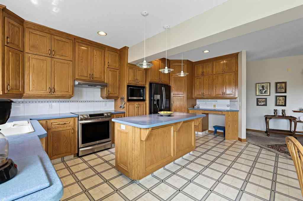 MLS® A2240704 - 43 Schiller Crescent NW in Scenic Acres Calgary, Residential