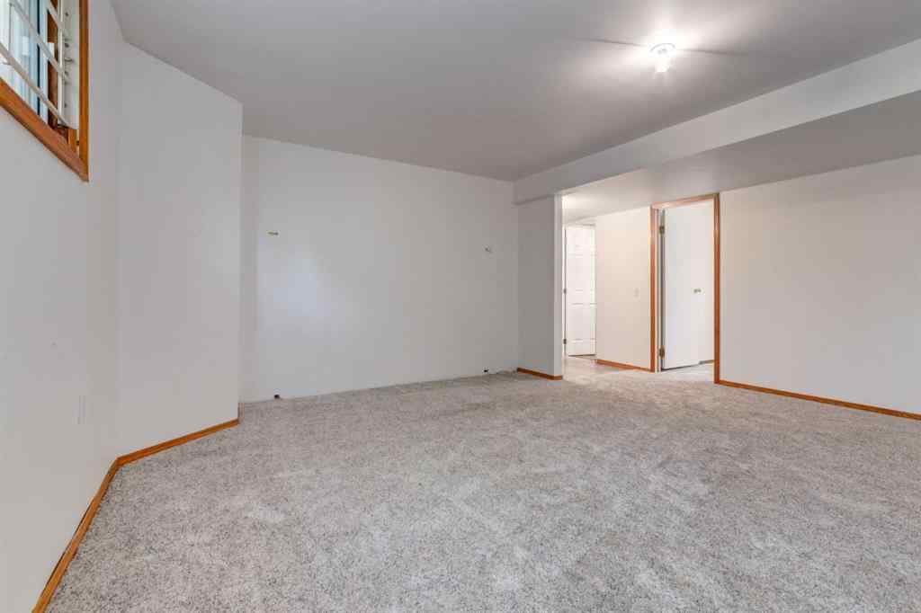 MLS® A2240710 - 6707 Bow Crescent NW in Bowness Calgary, Residential
