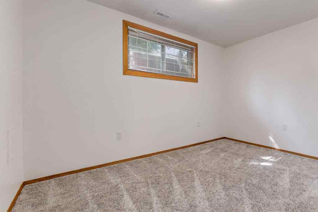 MLS® A2240710 - 6707 Bow Crescent NW in Bowness Calgary, Residential
