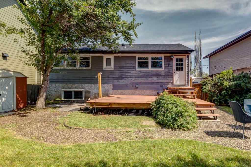 MLS® A2240710 - 6707 Bow Crescent NW in Bowness Calgary, Residential