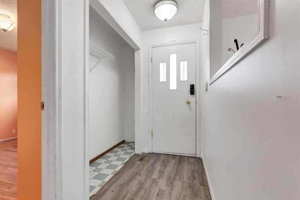 MLS® A2240710 - 6707 Bow Crescent NW in Bowness Calgary, Residential