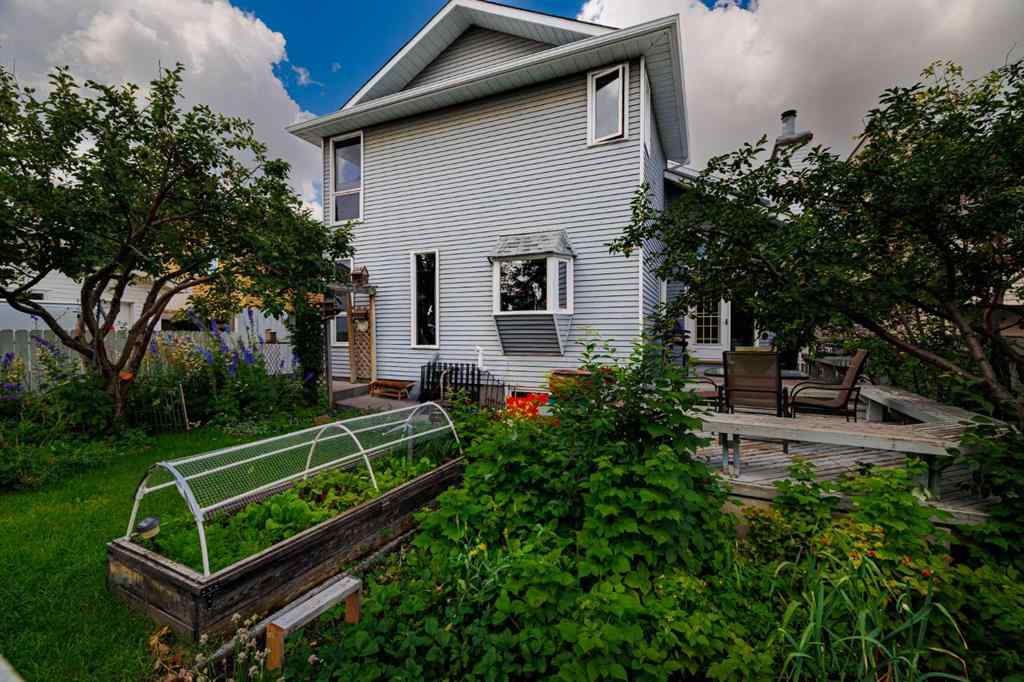 MLS® A2240730 - 195 Bernard Drive NW in Beddington Heights Calgary, Residential
