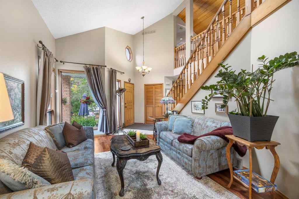 MLS® A2240730 - 195 Bernard Drive NW in Beddington Heights Calgary, Residential