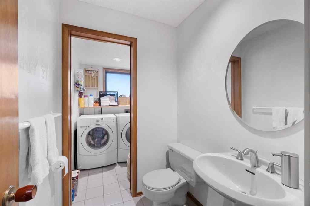 MLS® A2240730 - 195 Bernard Drive NW in Beddington Heights Calgary, Residential