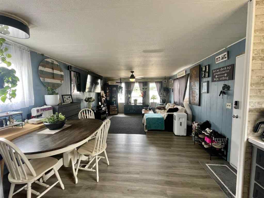 MLS® A2240737 - 39 422 - 55 Street   in Edson Edson, Mobile