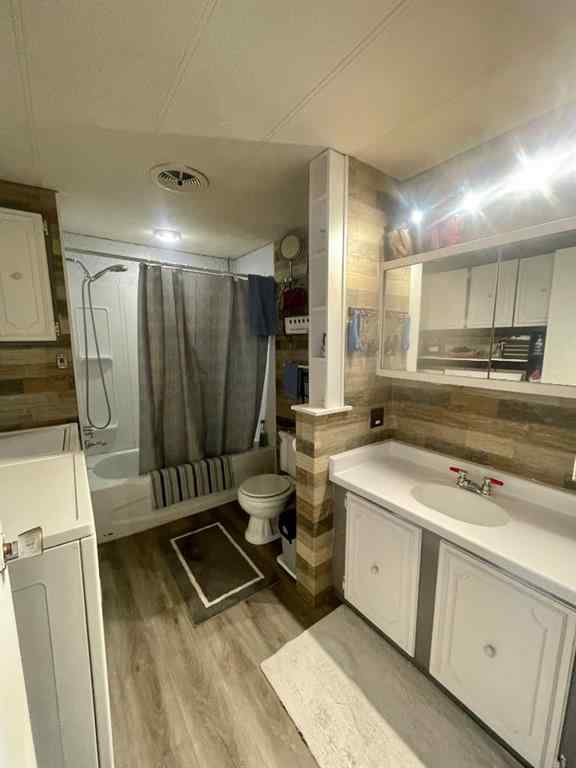 MLS® A2240737 - 39 422 - 55 Street   in Edson Edson, Mobile