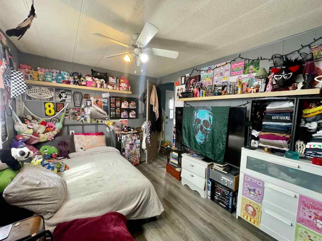 MLS® A2240737 - 39 422 - 55 Street   in Edson Edson, Mobile