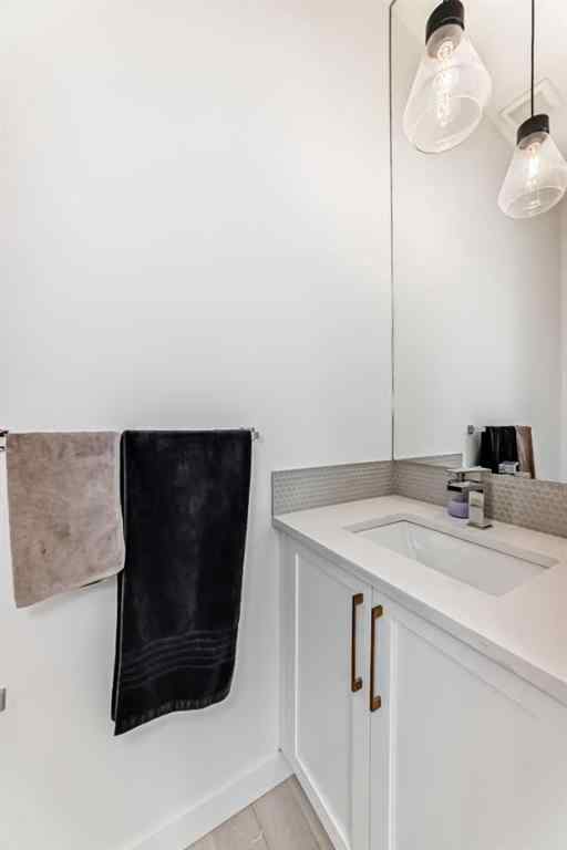 MLS® A2240743 - Unit #2 1718 32 Street SW in Shaganappi Calgary, Residential