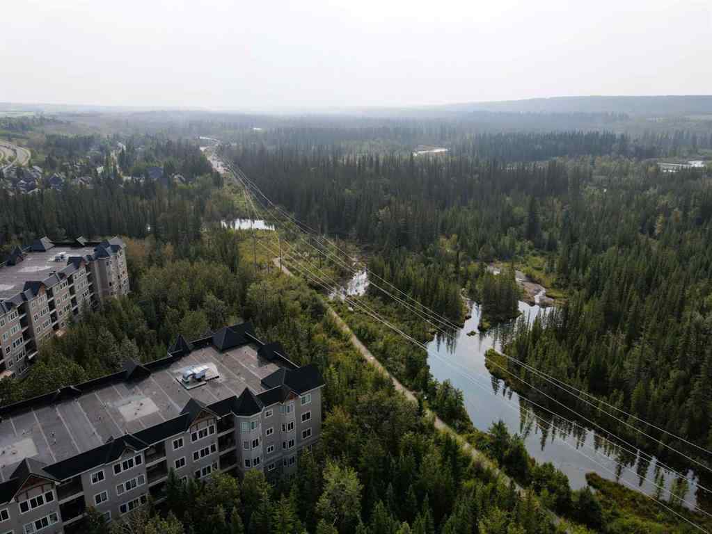 MLS® A2240762 - Unit #534 10 Discovery Ridge Close SW in Discovery Ridge Calgary, Residential