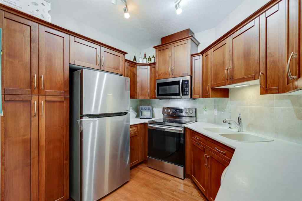 MLS® A2240762 - Unit #534 10 Discovery Ridge Close SW in Discovery Ridge Calgary, Residential