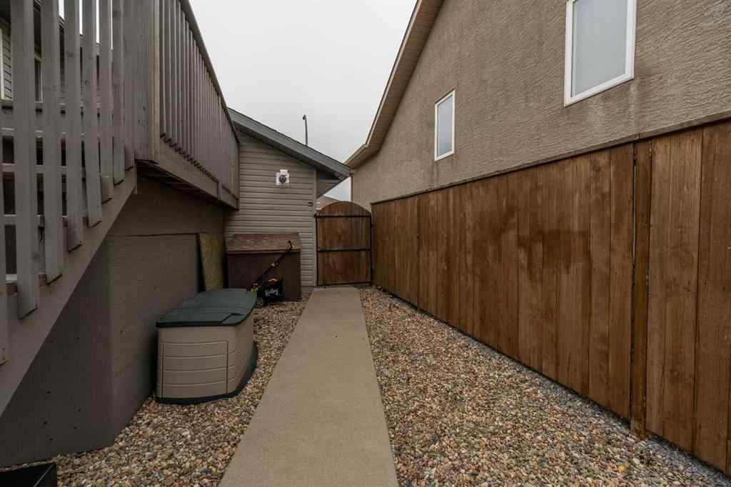 MLS® A2240769 - 4206 56 Street   in NONE Taber, Residential