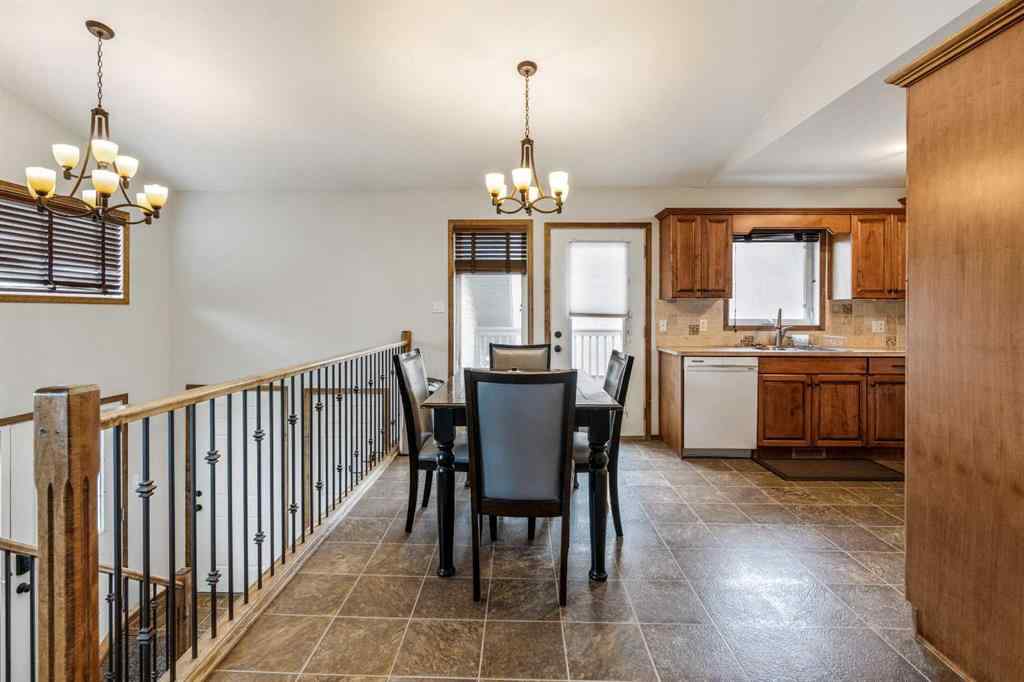 MLS® A2240769 - 4206 56 Street   in NONE Taber, Residential
