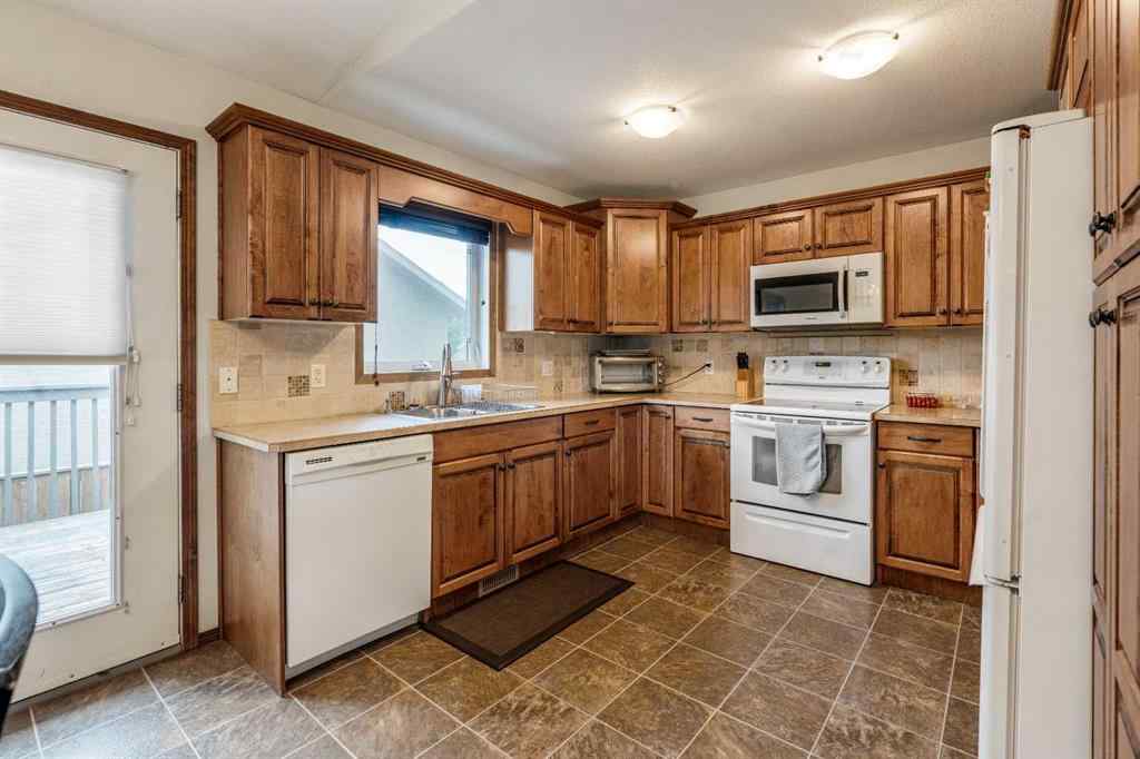 MLS® A2240769 - 4206 56 Street   in NONE Taber, Residential