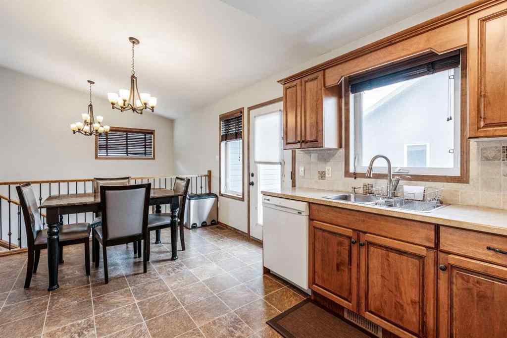 MLS® A2240769 - 4206 56 Street   in NONE Taber, Residential