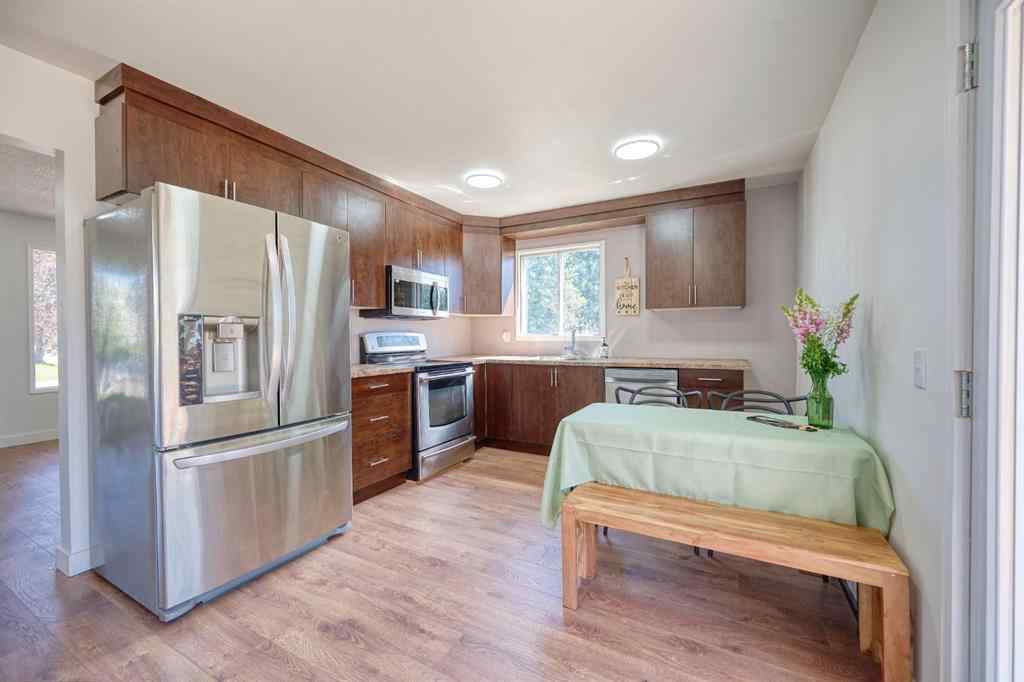 MLS® A2240785 - 1176 Penrith Crescent SE in Penbrooke Meadows Calgary, Residential