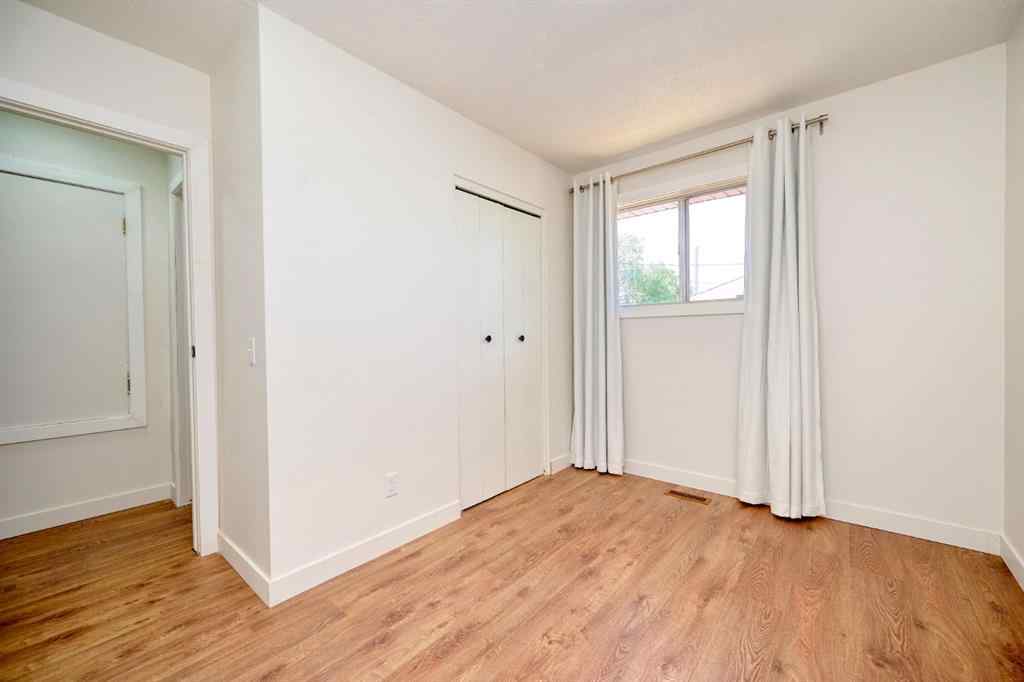 MLS® A2240785 - 1176 Penrith Crescent SE in Penbrooke Meadows Calgary, Residential