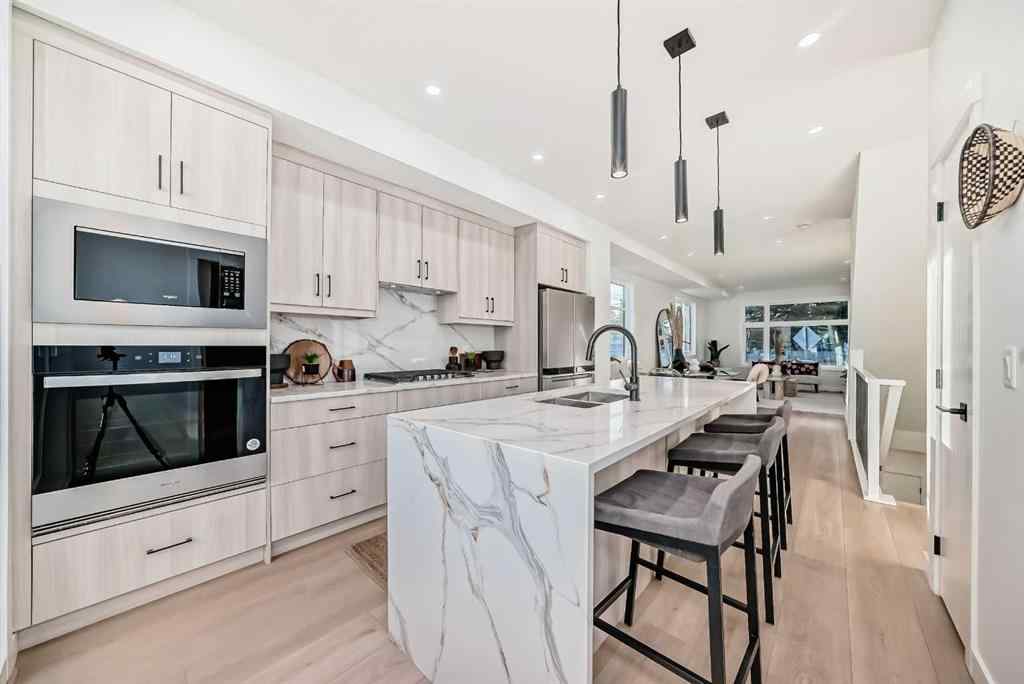 MLS® A2240802 - 3349 Spruce Drive SW in Spruce Cliff Calgary, Residential