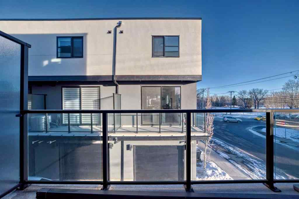 MLS® A2240802 - 3349 Spruce Drive SW in Spruce Cliff Calgary, Residential