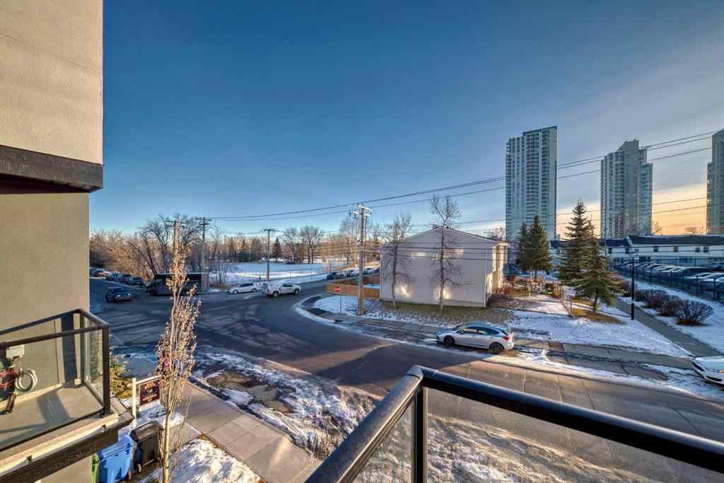 MLS® A2240802 - 3349 Spruce Drive SW in Spruce Cliff Calgary, Residential