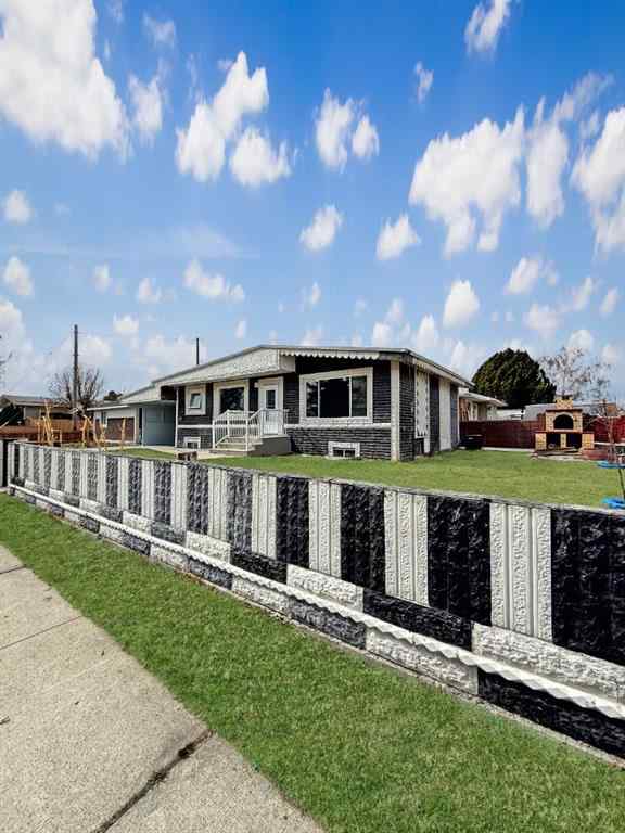 MLS® A2240805 - 601 25 Street N in Majestic Place Lethbridge, Residential