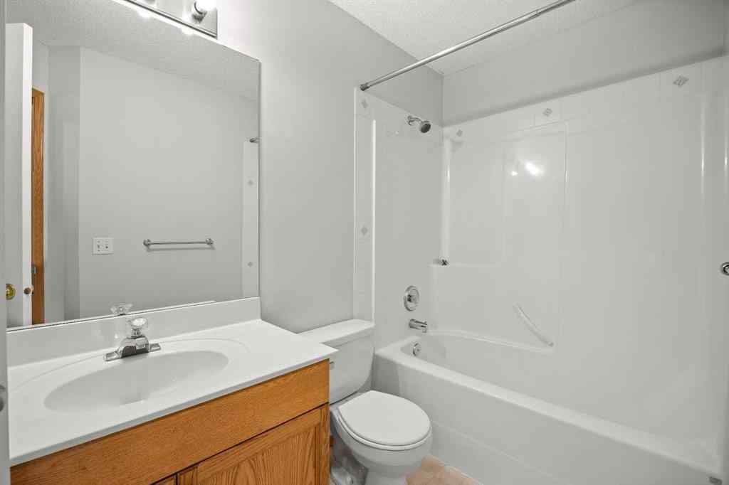 MLS® A2240814 - 176 Hamptons Link NW in Hamptons Calgary, Residential