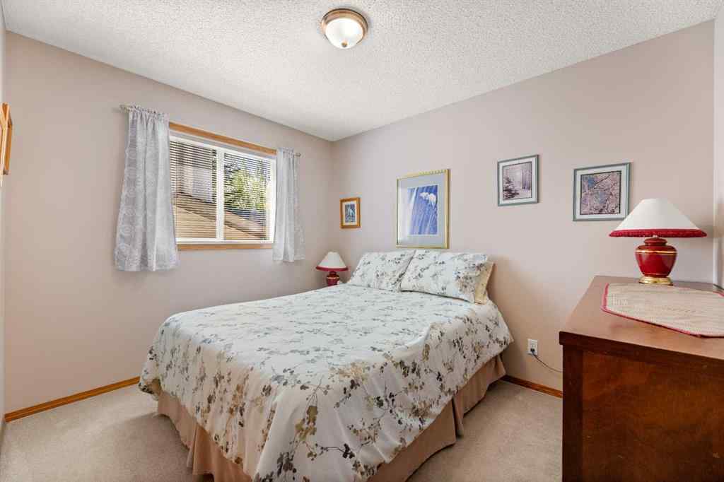 MLS® A2240830 - 164 Stonegate Close NW in Stonegate Airdrie, Residential