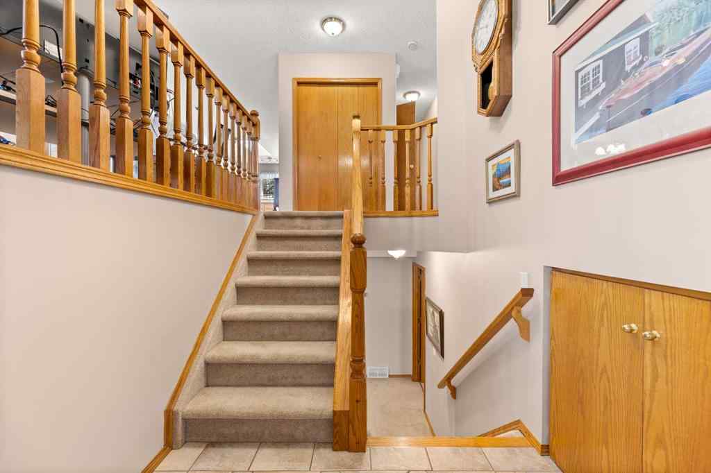 MLS® A2240830 - 164 Stonegate Close NW in Stonegate Airdrie, Residential
