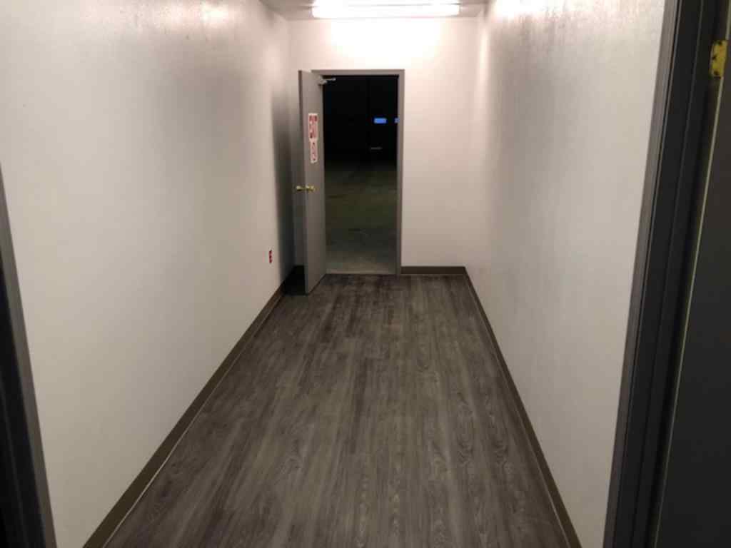 MLS® A2240832 - Unit #Bay 5 8618 112 Street  in Richmond Industrial Park Grande Prairie, Commercial