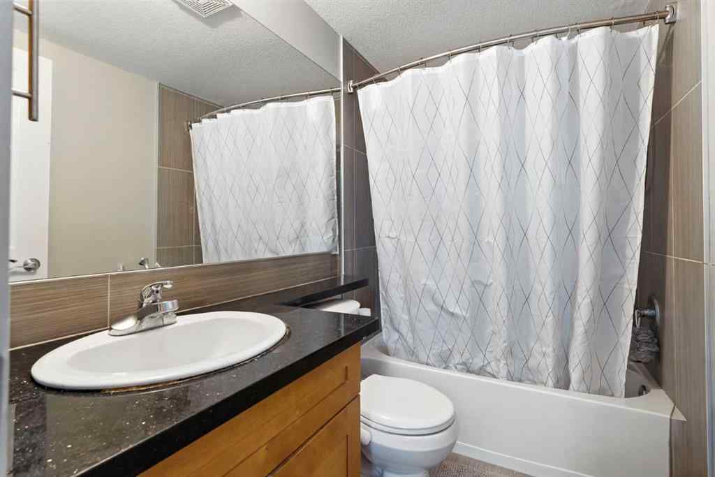 MLS® A2240847 - Unit #209 1422 Centre A Street NE in Crescent Heights Calgary, Residential