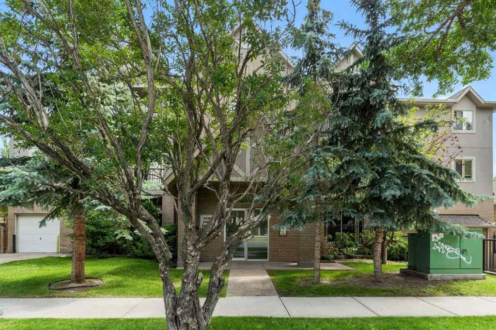 MLS® A2240847 - Unit #209 1422 Centre A Street NE in Crescent Heights Calgary, Residential