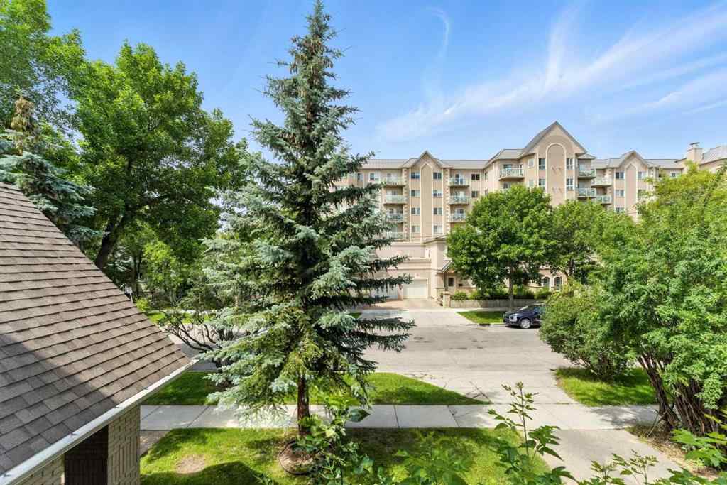 MLS® A2240847 - Unit #209 1422 Centre A Street NE in Crescent Heights Calgary, Residential