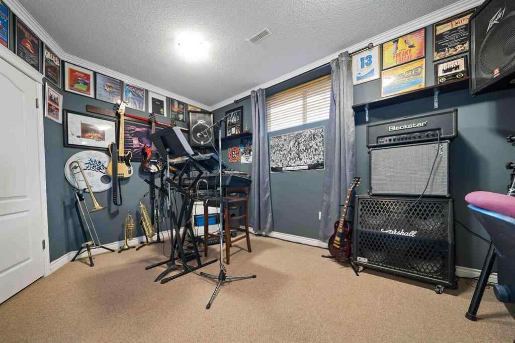 MLS® A2240851 - 110 Redcliff Way SW in NONE Redcliff, Residential