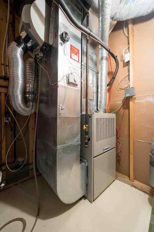 MLS® A2240851 - 110 Redcliff Way SW in NONE Redcliff, Residential