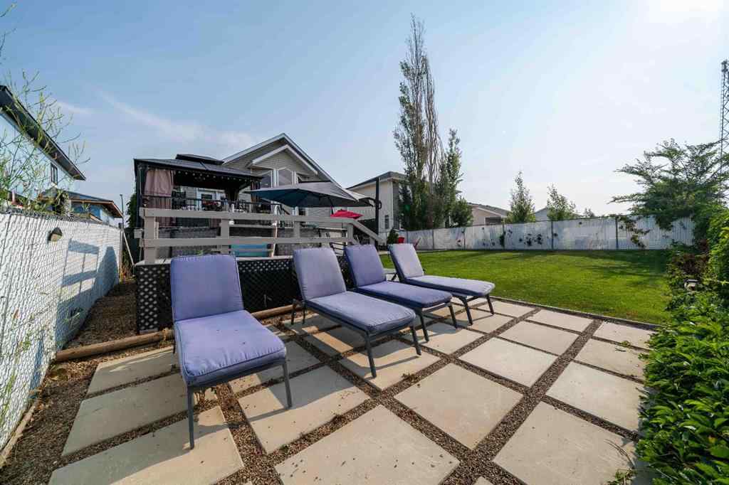 MLS® A2240851 - 110 Redcliff Way SW in NONE Redcliff, Residential