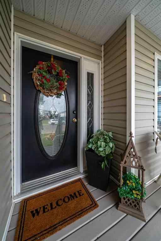 MLS® A2240851 - 110 Redcliff Way SW in NONE Redcliff, Residential