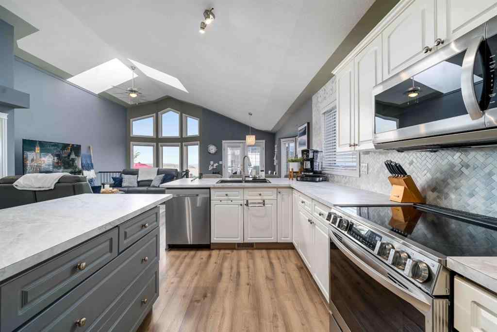 MLS® A2240851 - 110 Redcliff Way SW in NONE Redcliff, Residential