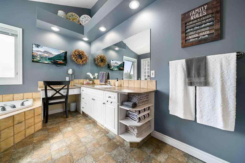 MLS® A2240851 - 110 Redcliff Way SW in NONE Redcliff, Residential