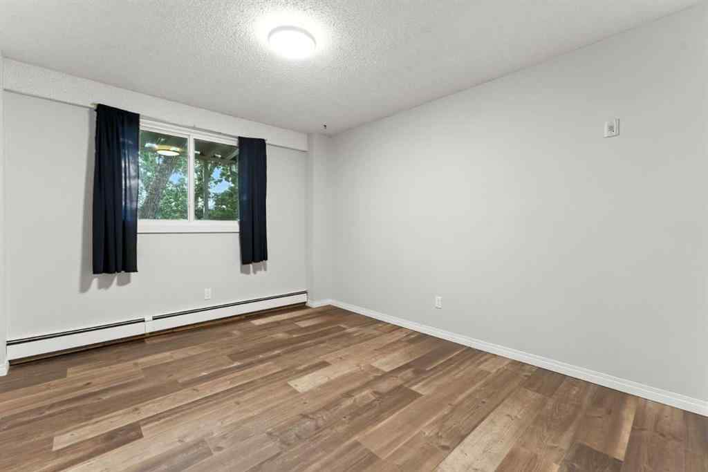 MLS® A2240855 - Unit #411 3420 50 Street NW in Varsity Calgary, Residential
