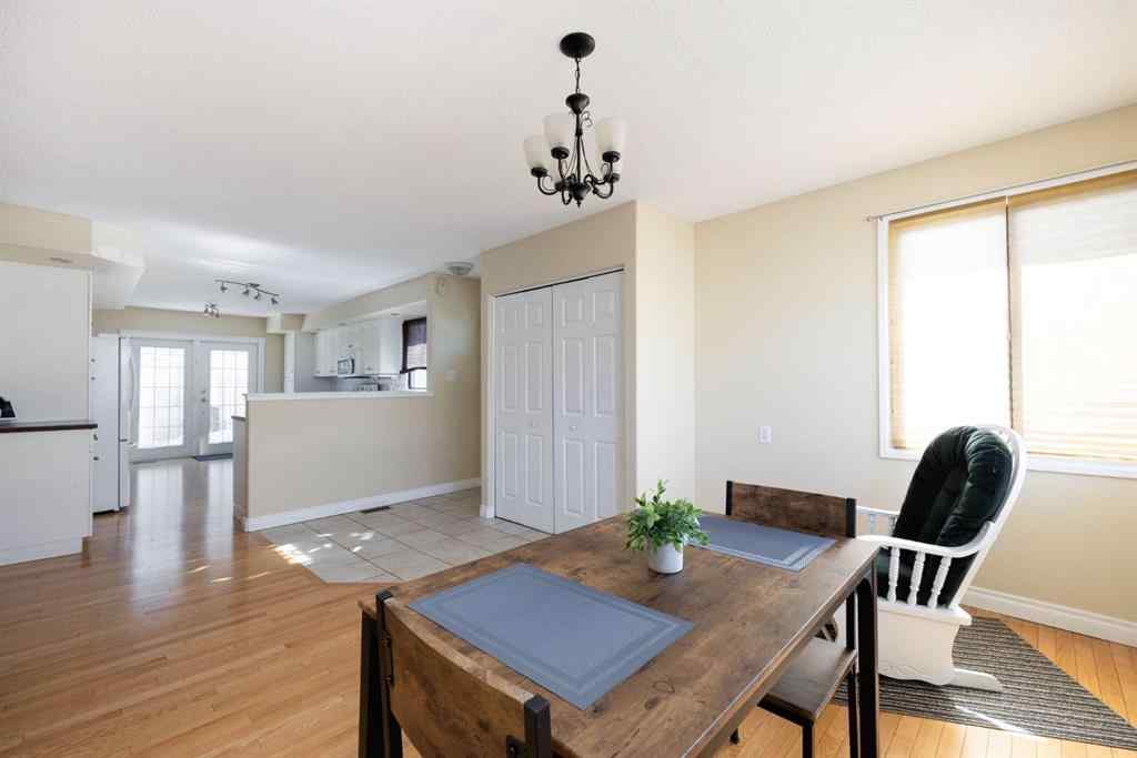 MLS® A2240856 - 237 Ermine Crescent  in Thickwood Fort McMurray, Residential