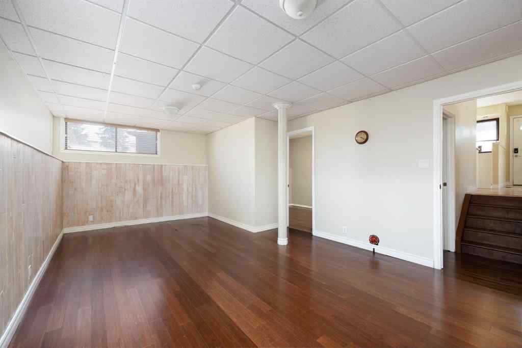 MLS® A2240856 - 237 Ermine Crescent  in Thickwood Fort McMurray, Residential