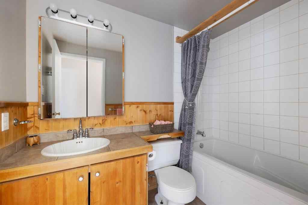 MLS® A2240856 - 237 Ermine Crescent  in Thickwood Fort McMurray, Residential