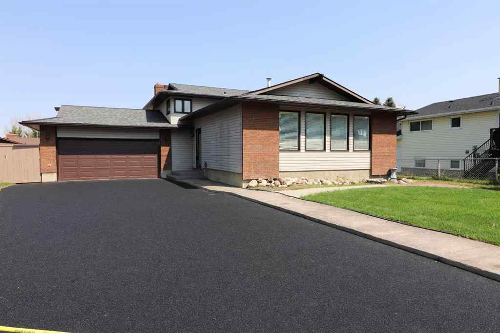 MLS® A2240878 - 8 Begonia Court SE in Connaught Medicine Hat, Residential